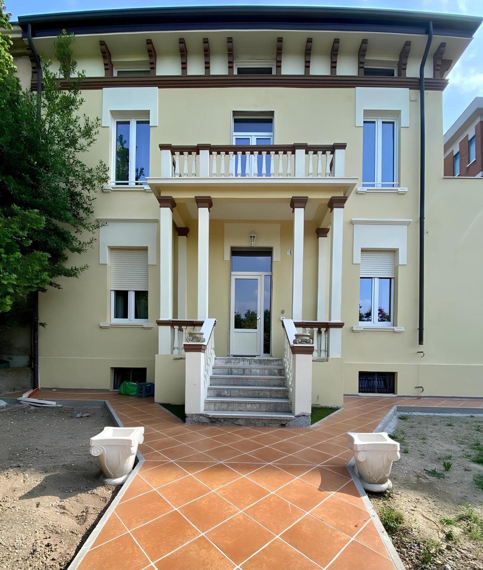 Domus 44 Rooms Βερόνα Εξωτερικό φωτογραφία